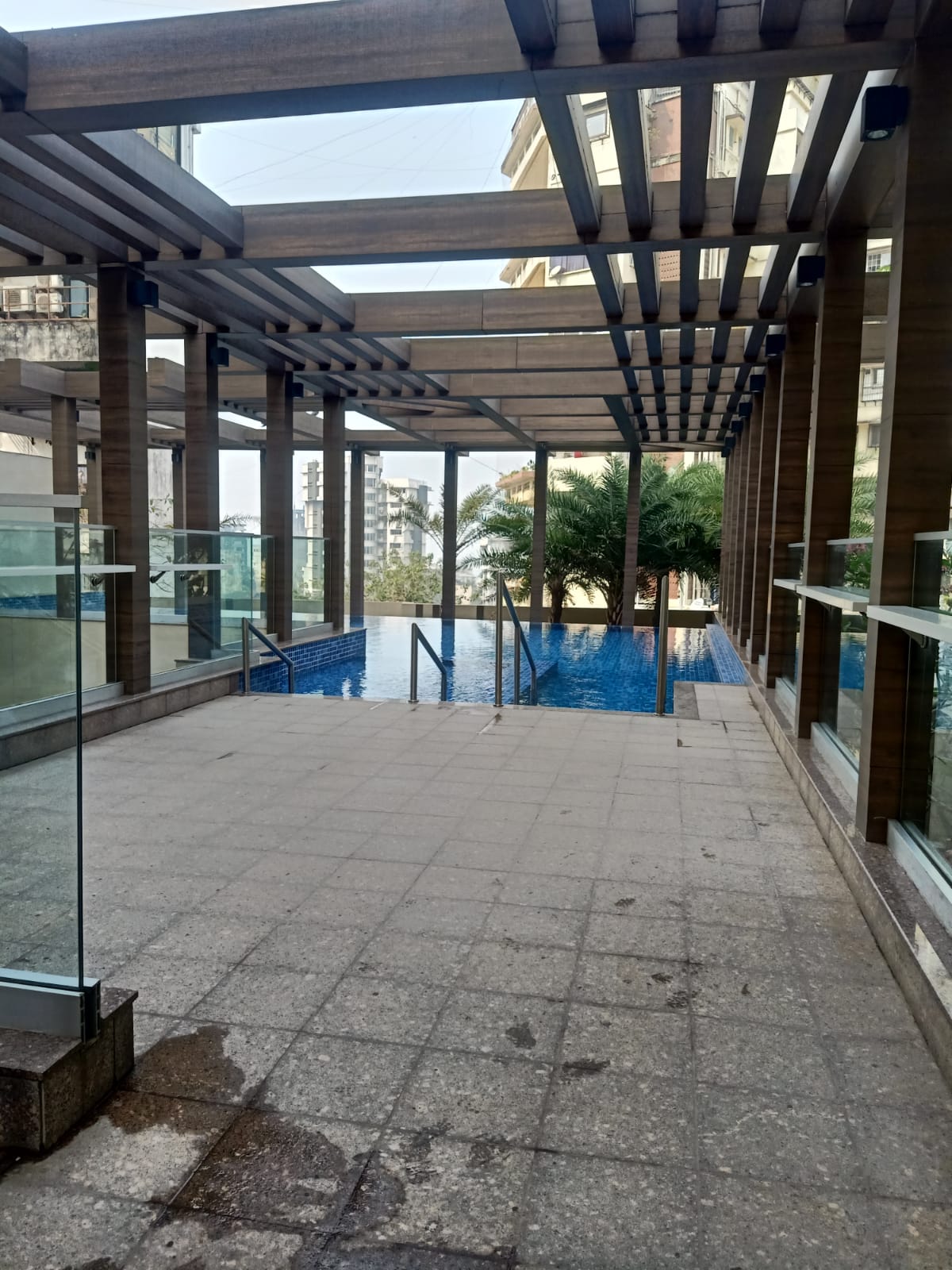 3 BHK Semi-Furnished in Navroze, Bandra West - Photo 4
