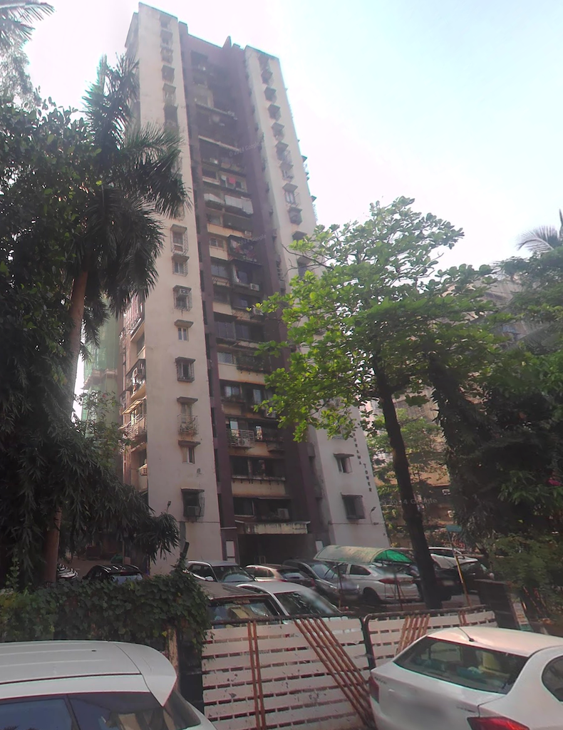 3 BHK in Panaroma Tower, Andheri West - Photo 2