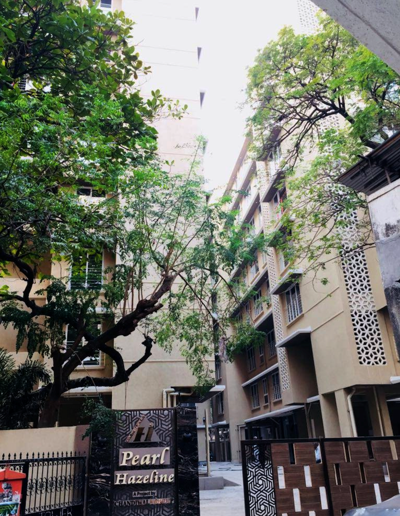 2 BHK in Pearl Hazeline Apartments, Andheri West