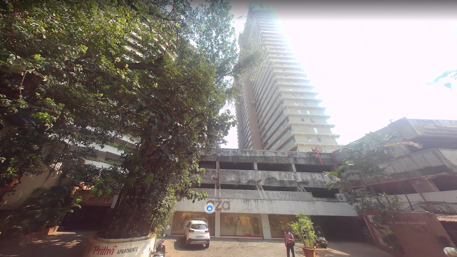 4 BHK Semi-Furnished in Prithvi Apartments , Tardeo