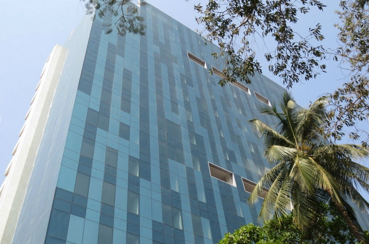 Office Unfurnished in Quantum Towers , Malad West