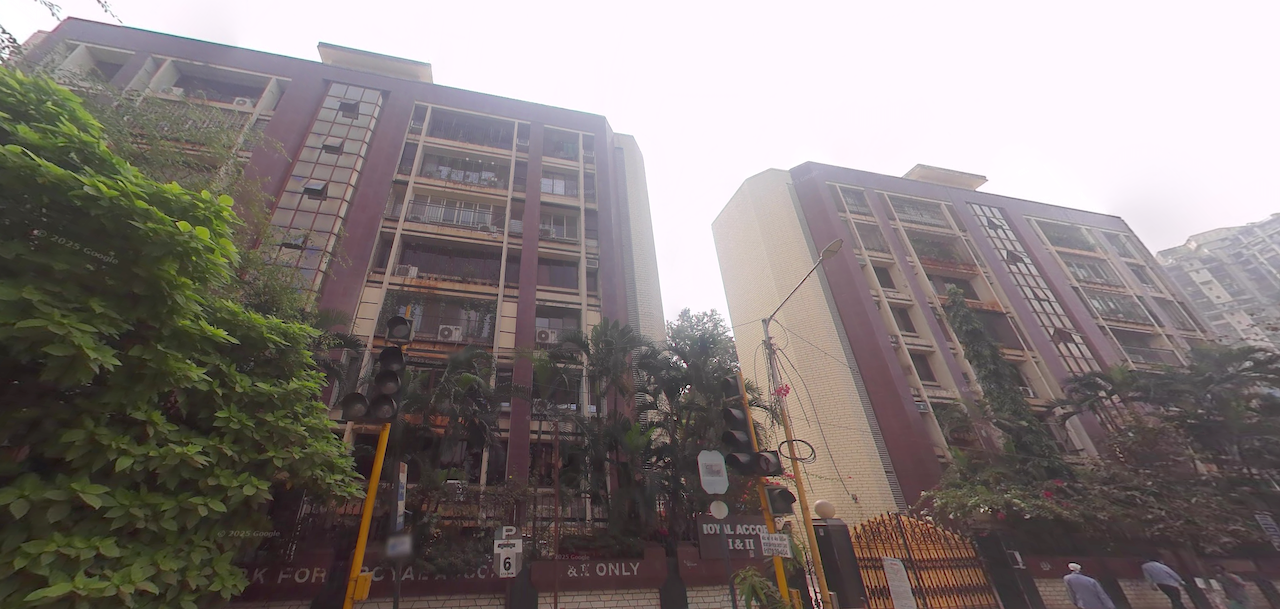 4 BHK Semi-Furnished in Royal Accord , Andheri West