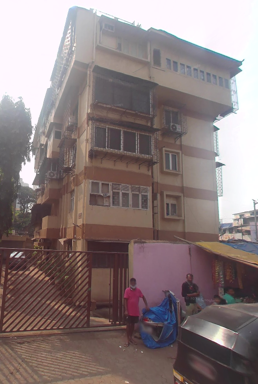 2 BHK Semi-Furnished in Sagar Darshan, Santacruz West