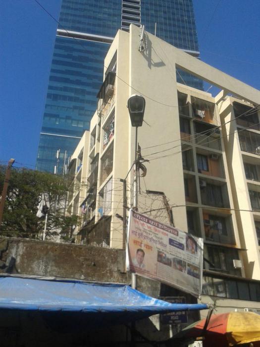 1 BHK Semi Furnished in Siddhivinayak Nivara , Lower Parel