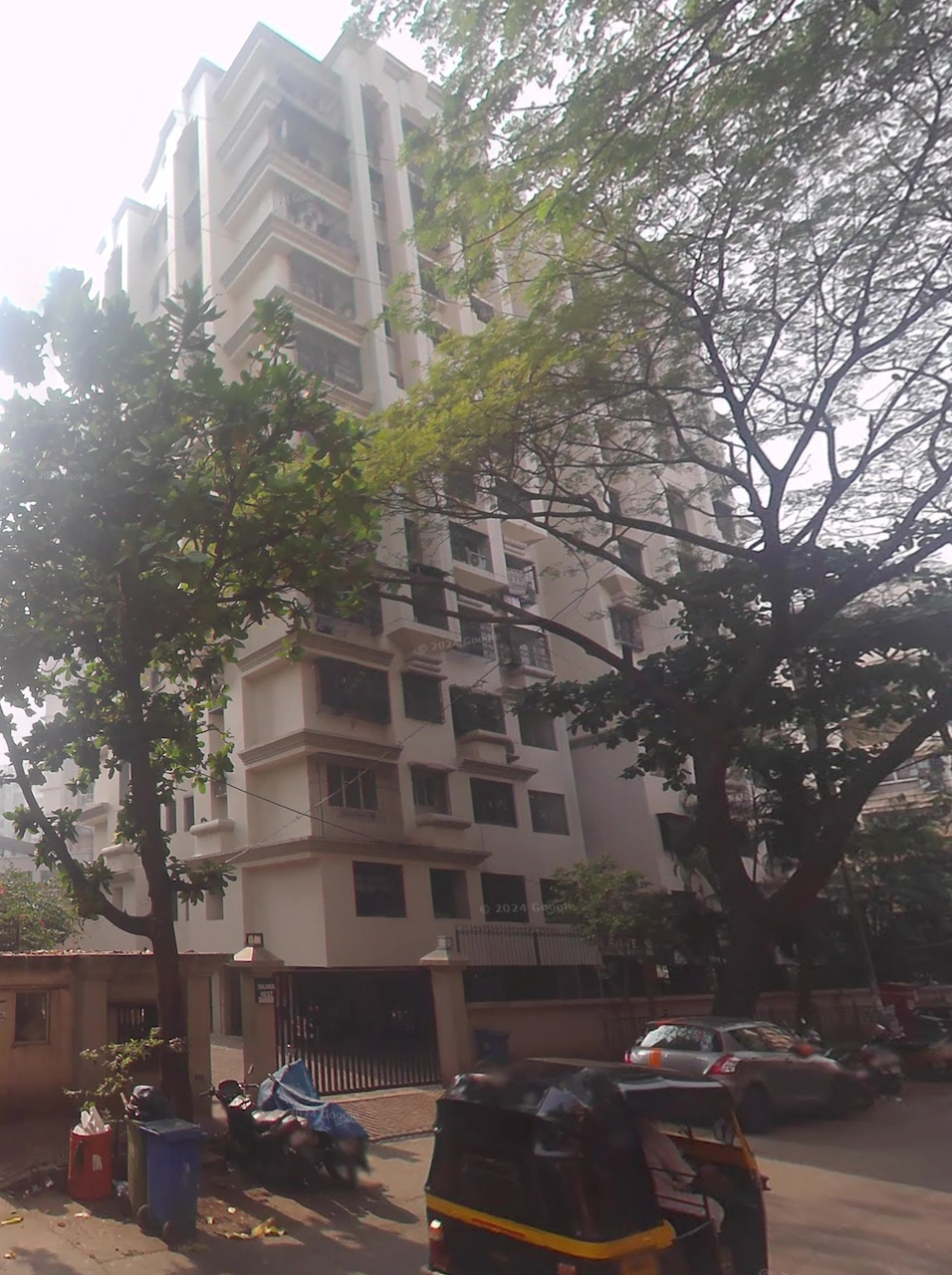 2 BHK in Silver Nest, Andheri West - Photo 2
