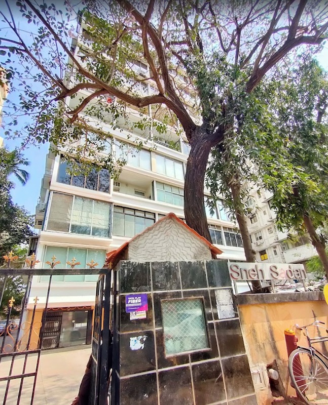 1 BHK ready in Sneh Sadan , Colaba