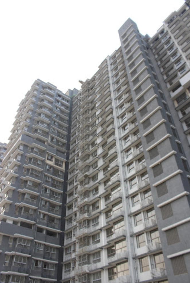 2 Semi-Furnished in Wadhwa Promenade , Ghatkopar West