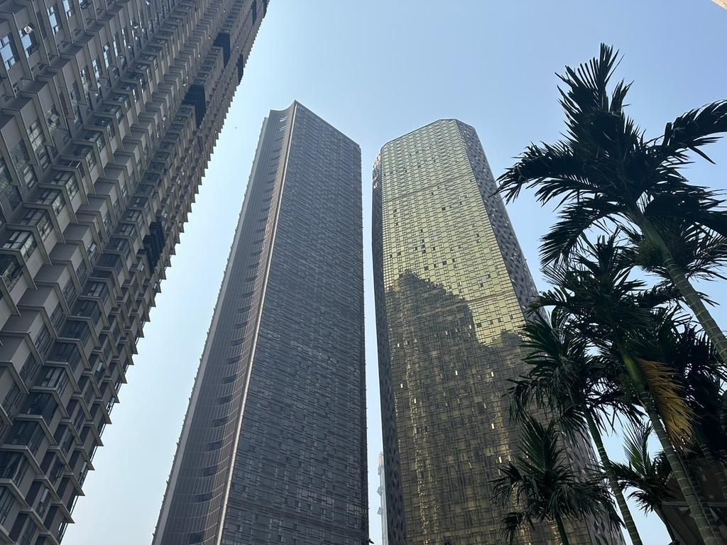 4 BHK Semi-Furnished in Lodha Marquise, Worli - Photo 3