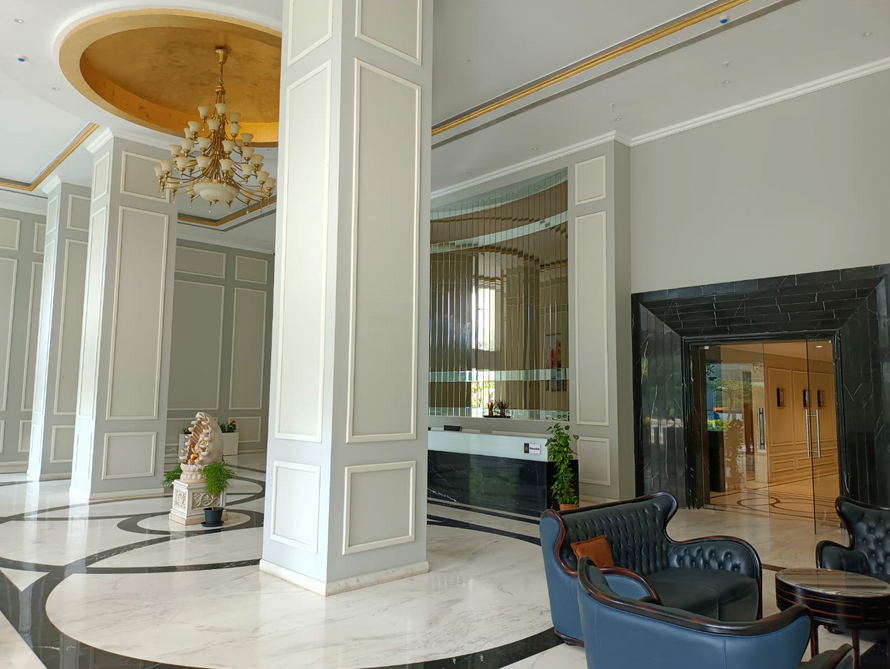 3 BHK Semi-Furnished in Lotus Enpar, Lower Parel - Photo 4