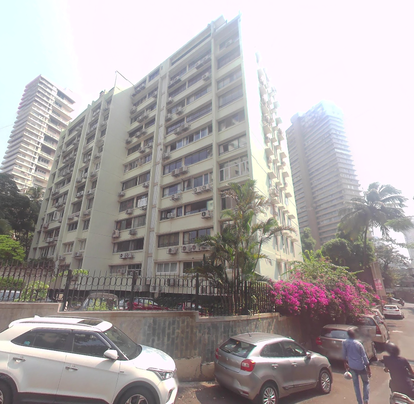 2 BHK Beautifully Furnished in Prabhu Kutir Apartment, Altamount Road