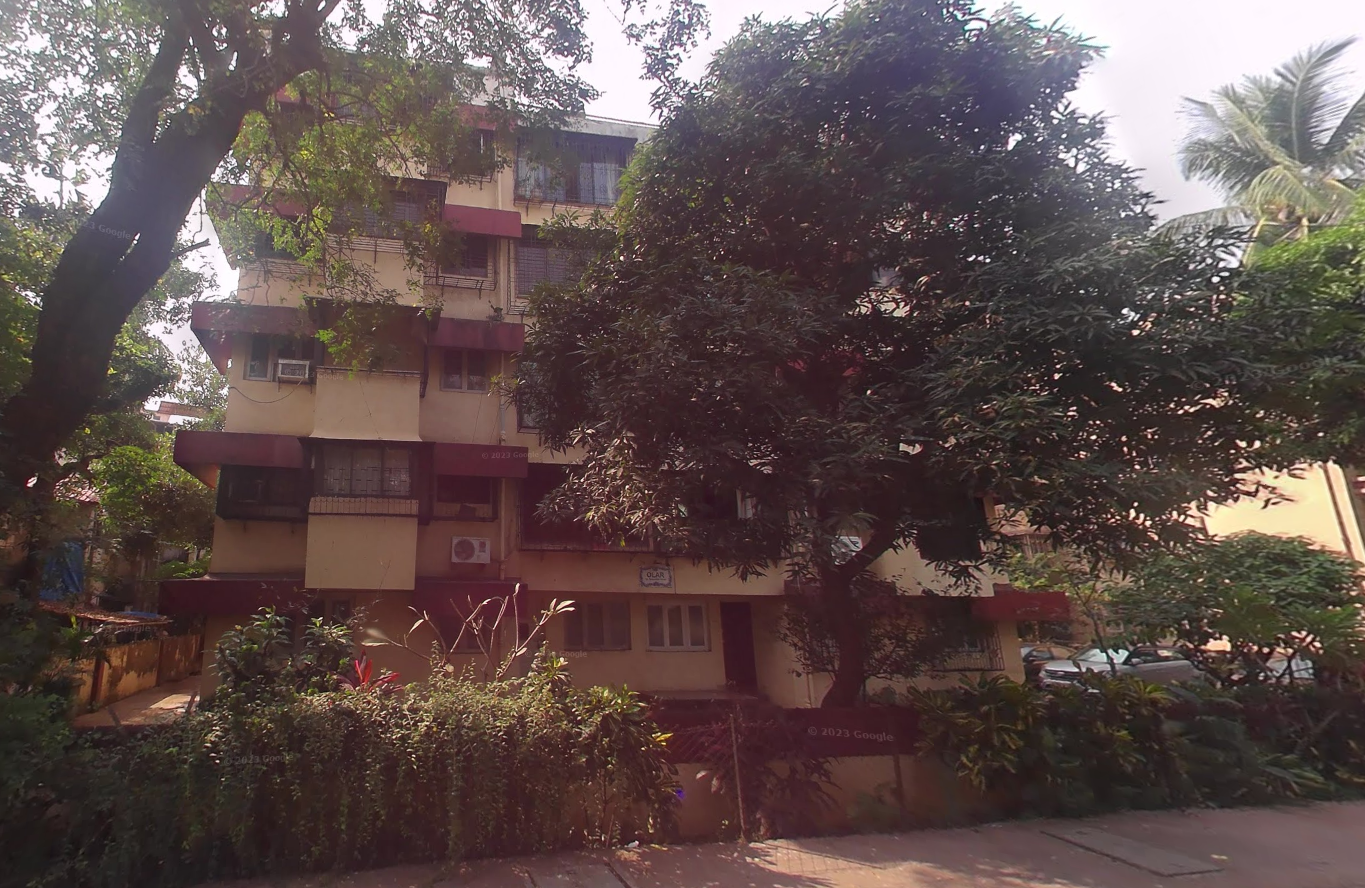 2 Semi-Furnished in Olar Apartments , Bandra West