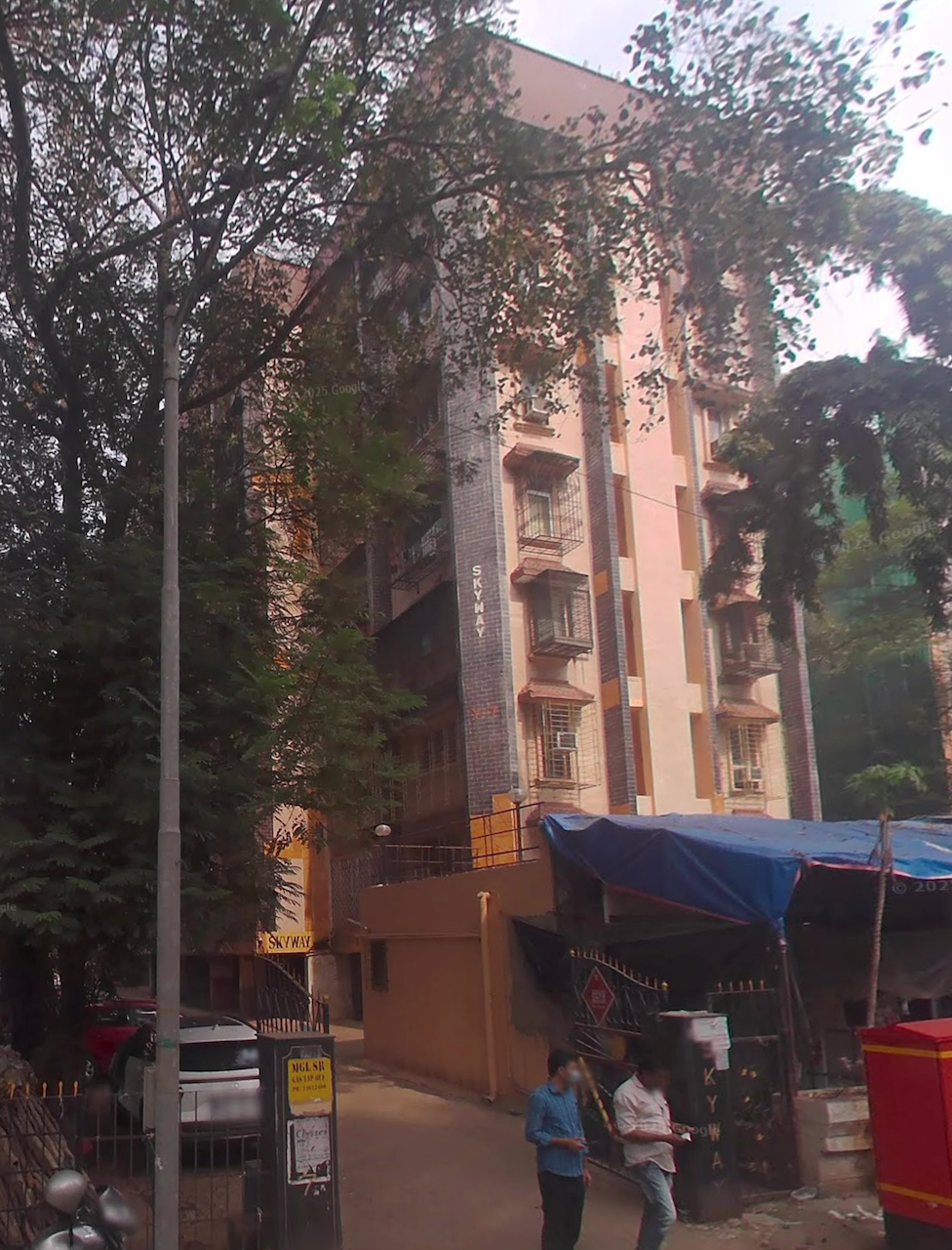 1 BHK Fully Furnished in Skyway Apartments, Andheri West - Photo 2
