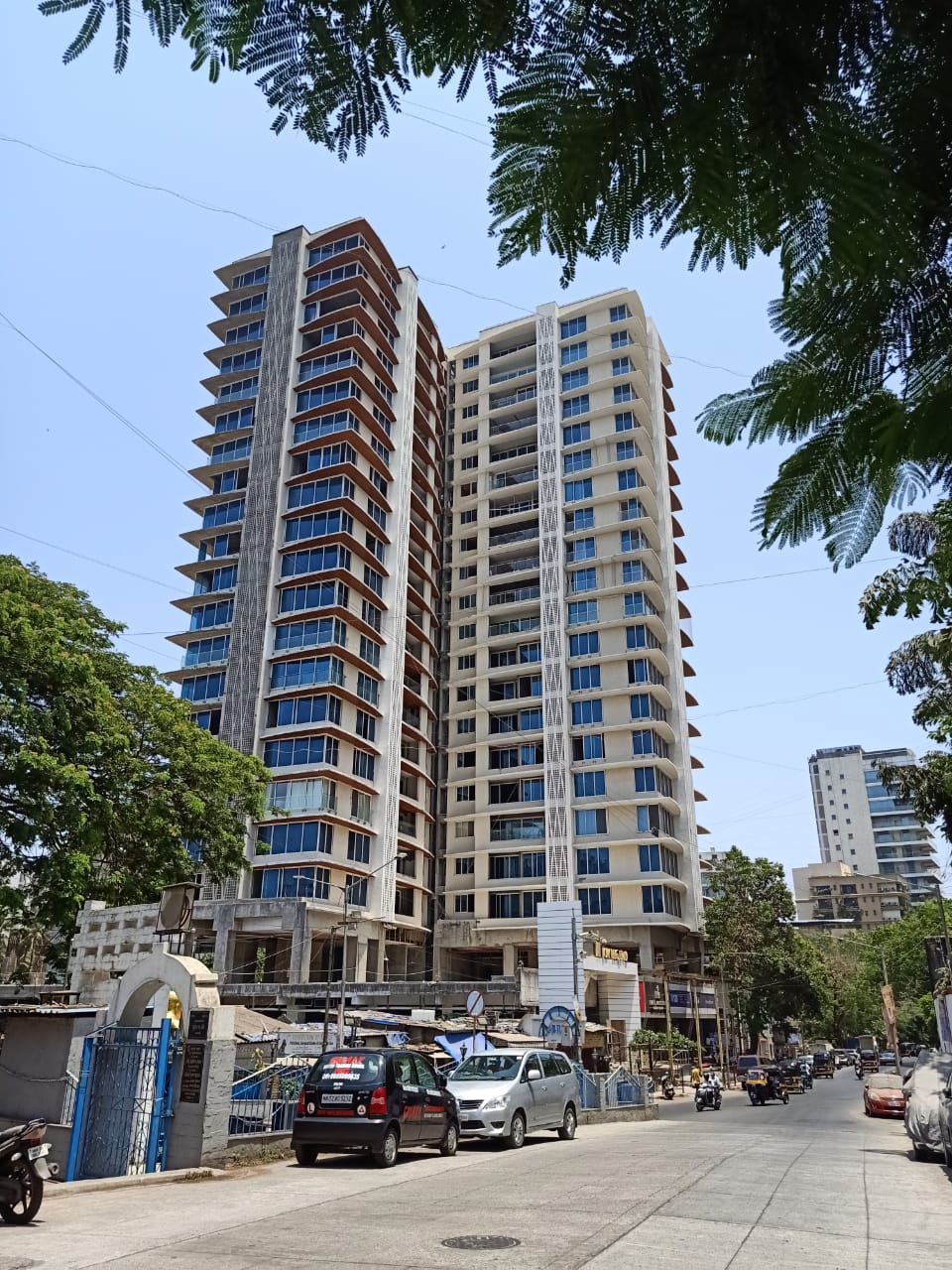 4 BHK Semi-Furnished in Joy Legend, Khar West