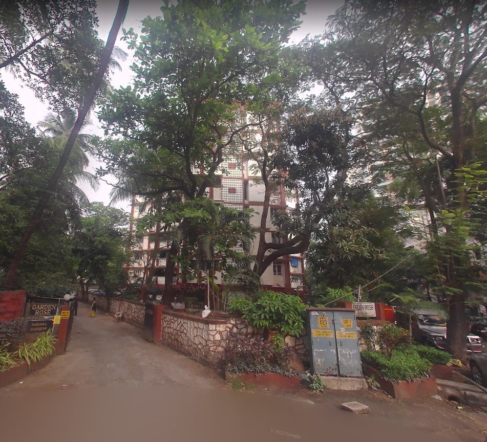 2 BHK Semi-Furnished in Garden Rose , Andheri West