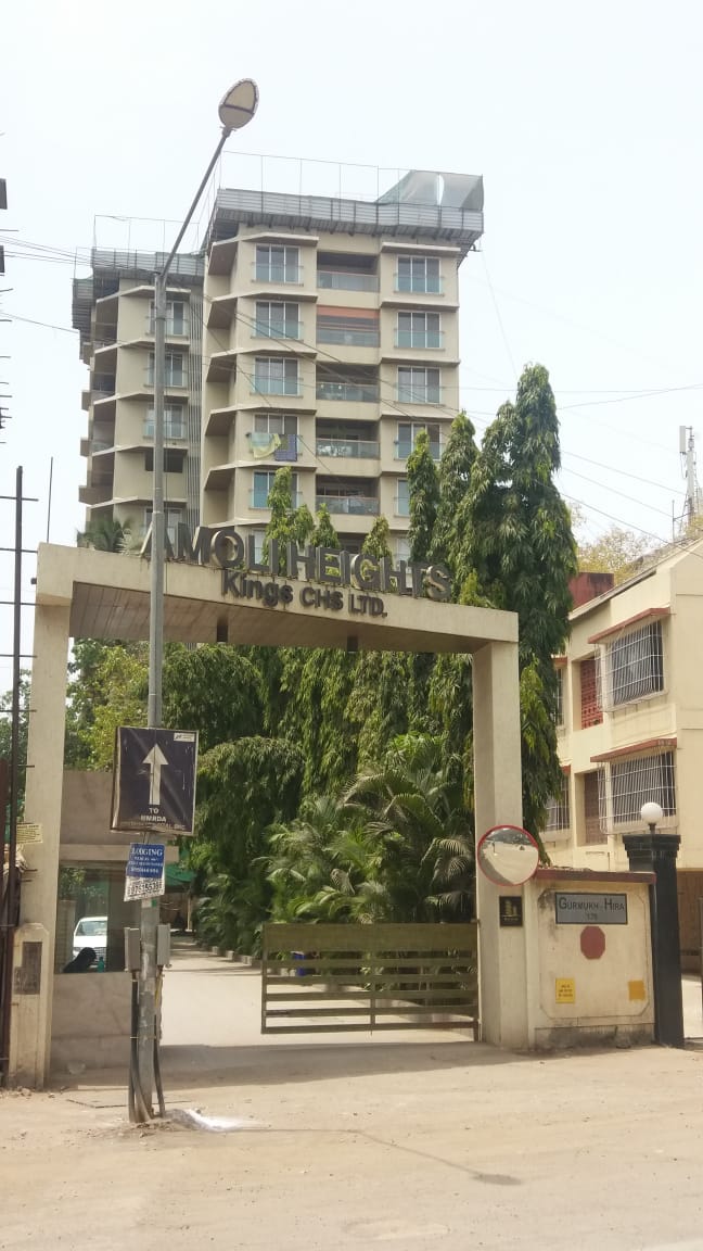 3 BHK Semi Furnished in Kings, Santacruz East - Photo 2