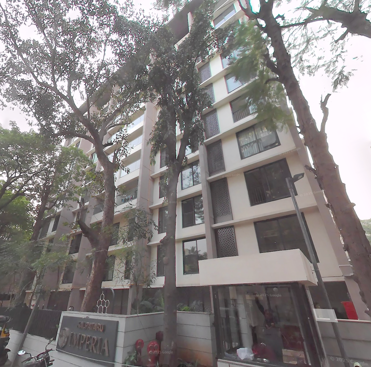 3 BHK Un Furnished in Kalpataru Imperia, Santacruz West