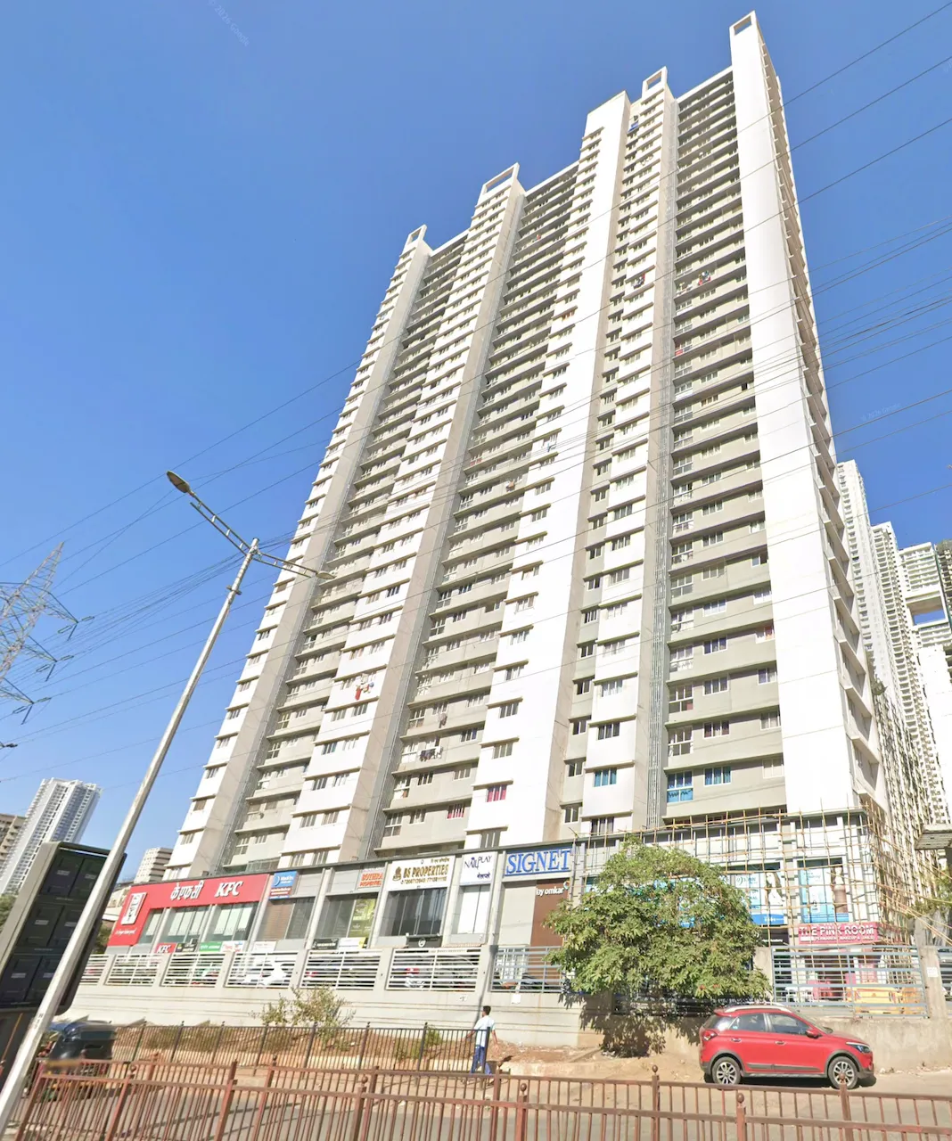 1 BHK Semi-Furnished in Omkar Signet, Malad East