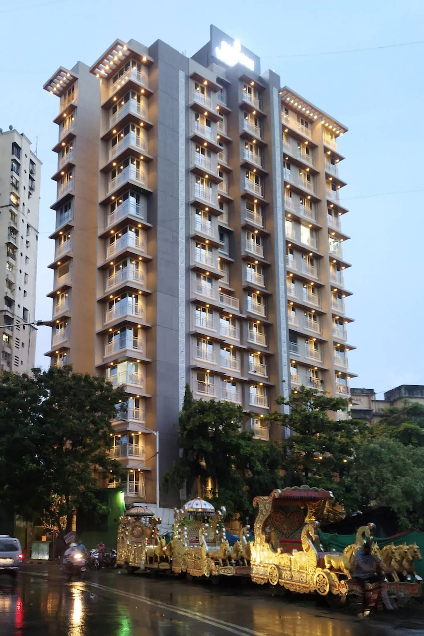 3 BHK Fully Furnished in Bhoomi Vandana, Borivali West - Photo 2