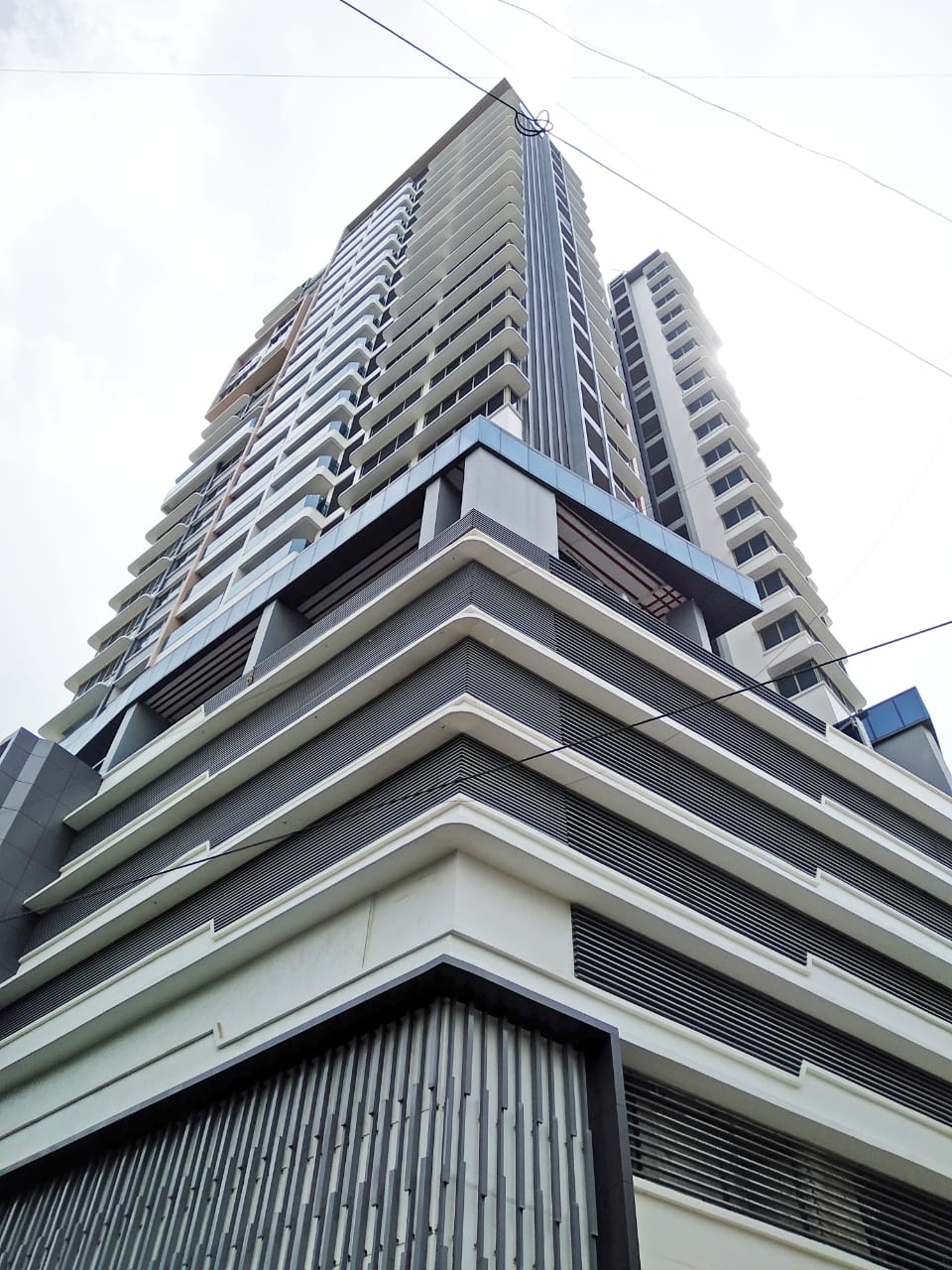 2 BHK in Beaupride, Bandra West