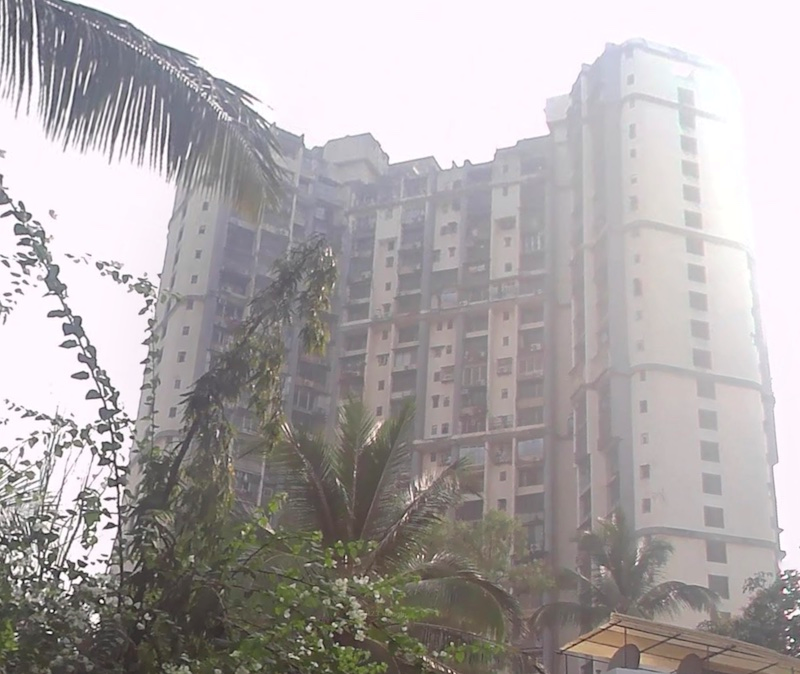 3 BHK Fully Furnished in Beverly Hills, Andheri West - Photo 2