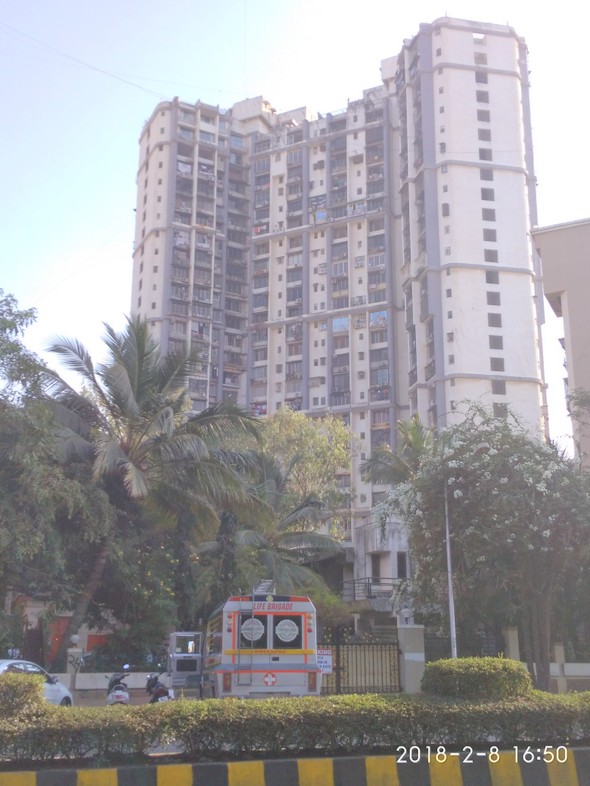 2 Semi-Furnished in Beverly Hills , Andheri West