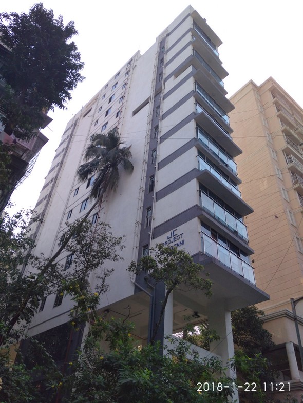 1 BHK Semi-Furnished in Bhagtani One, Santacruz West