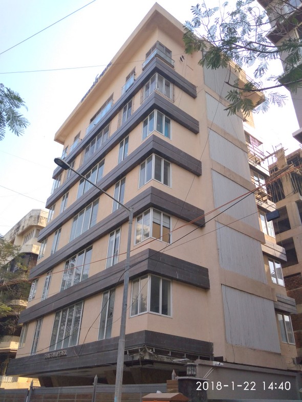 Office Semi-Furnished in Bhagtani Pearl , Santacruz West