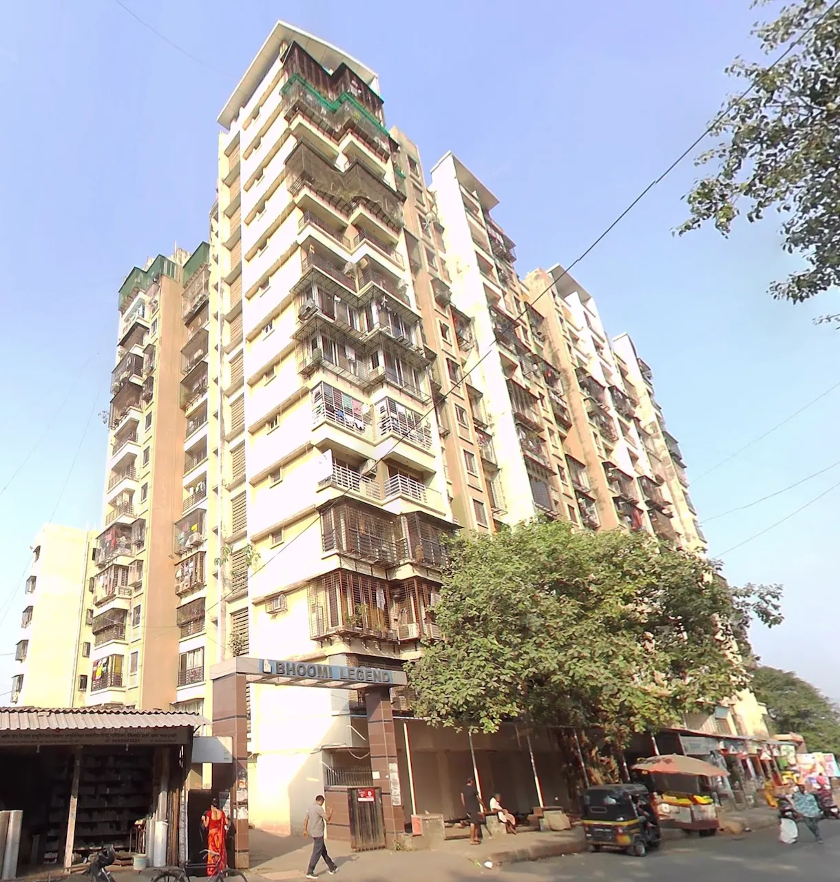 1 BHK Semi Furnished in Bhoomi Legend , Kandivali East