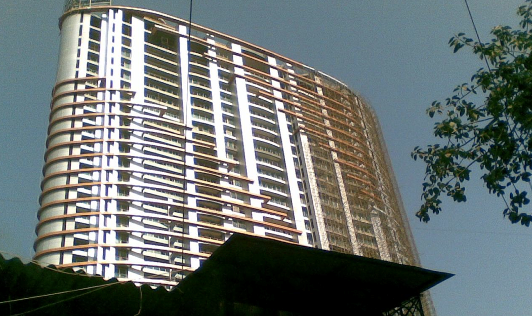4 BHK in Raheja Atlantis, Worli - Photo 4