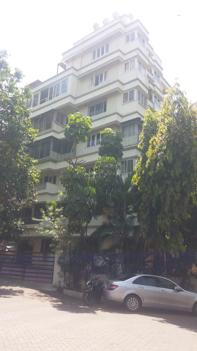 1 BHK Unfurnished in Le Repos, Santacruz West