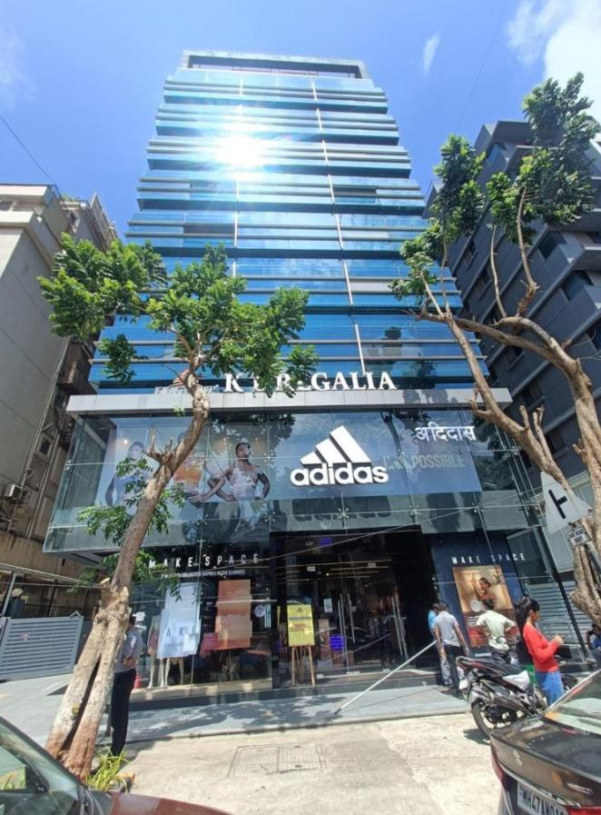 Office Semi Furnished in Glacis Tower , Khar West