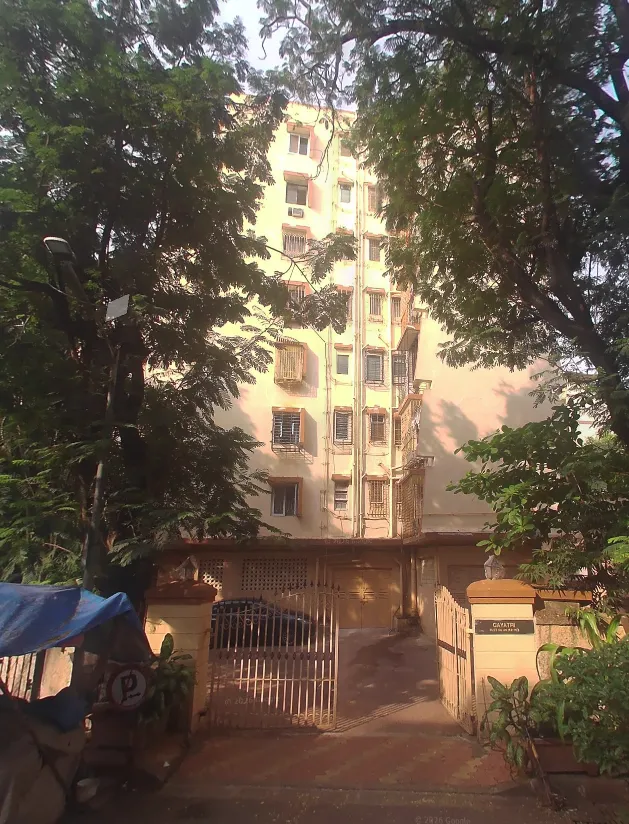 Shop Semi-Furnished in Gayatri Apartments , Andheri West
