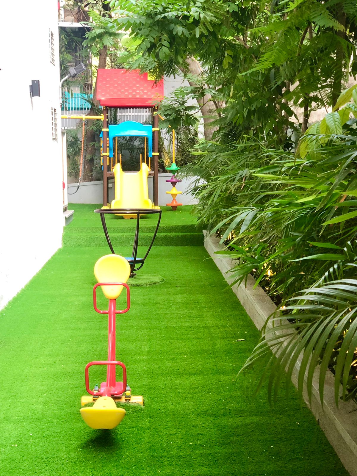5 BHK Fully Furnished in Trinity Luxury Residences, Khar West - Photo 3