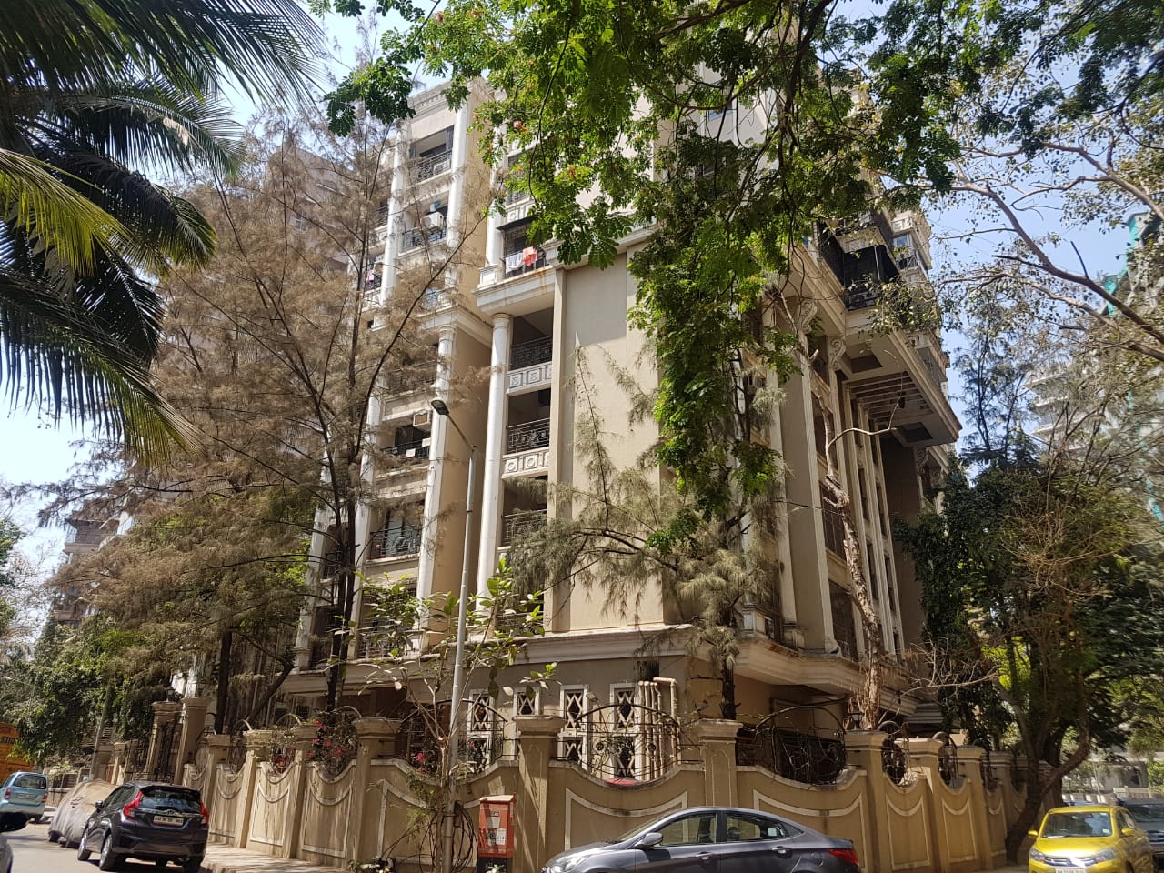 2 Semi-Furnished in Chrysalis , Juhu