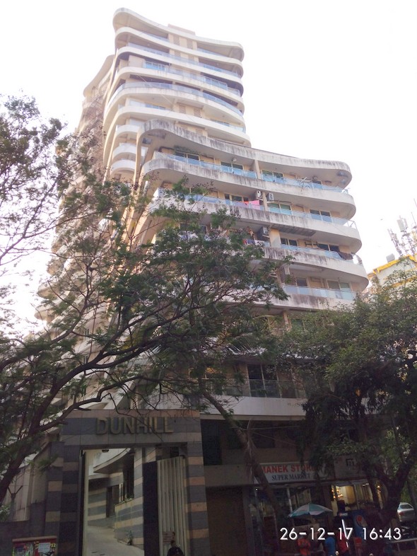 4 Semi-Furnished in Dunhill , Khar West