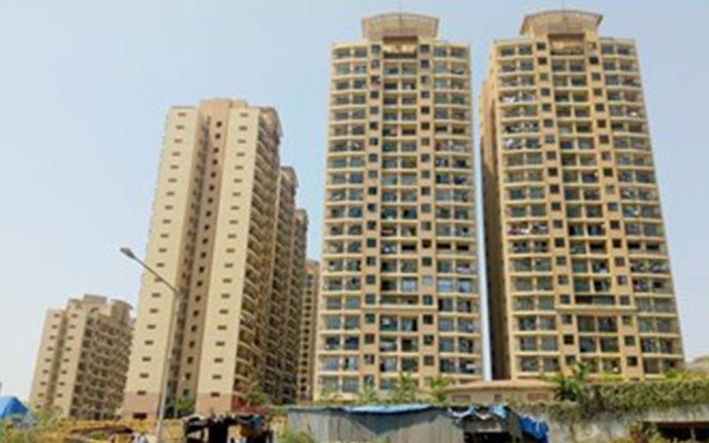 2.5 Semi-Furnished in Deep Darshan , Goregaon East