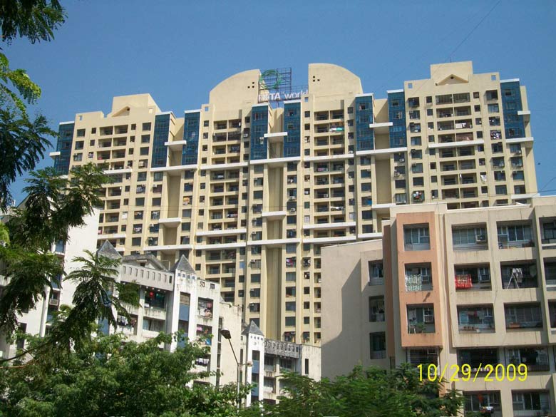 2 Semi-Furnished in Ekta Meadows , Kandivali East