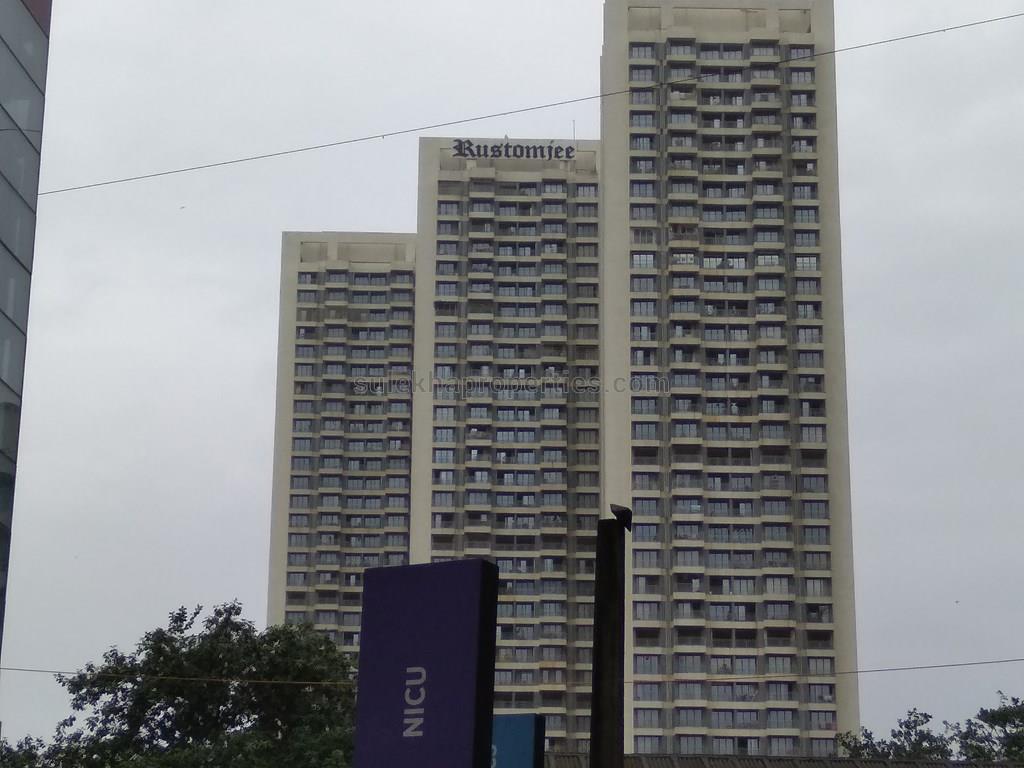 2 BHK Unfurnished in Rustomjee Elanza , Malad West