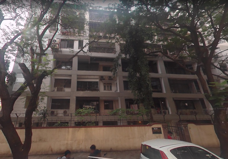 2 BHK Semi-Furnished in Gagandeep Apartment, Juhu