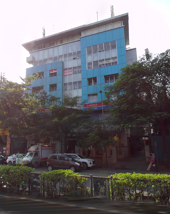 Office Un-Furnished in Centre Square, Andheri West - Photo 3