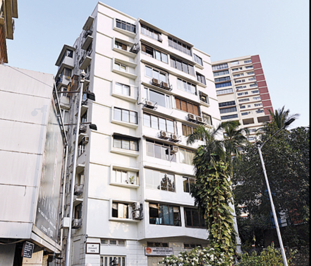 2 BHK Semi-Furnished in Pleasant Park , Peddar Road