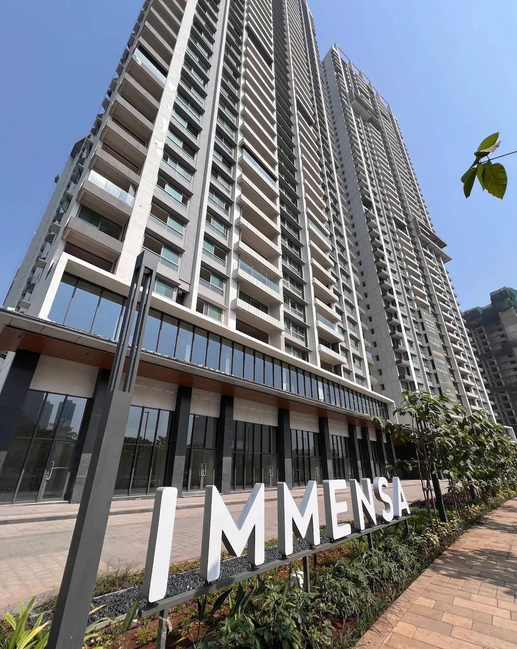 1 BHK in Kalpataru Immensa, Thane West