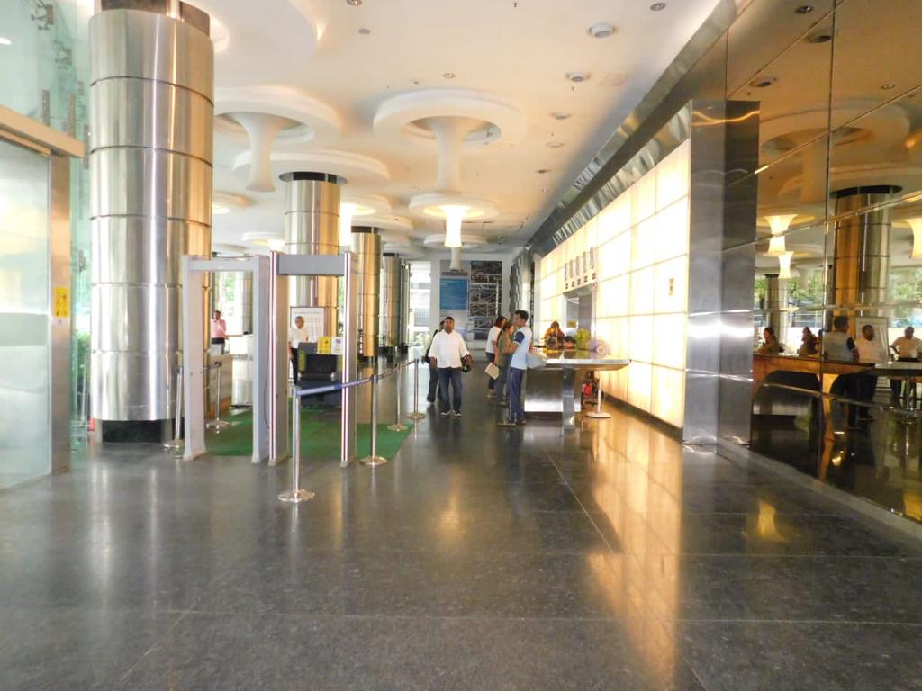 Office Fully Furnished in The Summit Business Bay, Andheri East - Photo 4