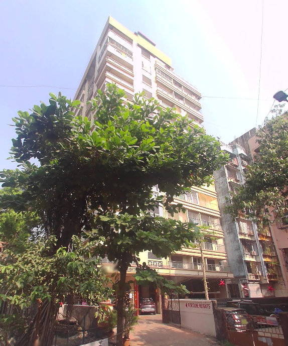 2 BHK Semi-Furnished in Fortune Heights, Santacruz East - Photo 3