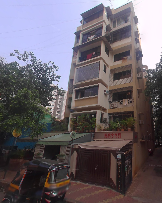 2 BHK Semi-Furnished in Kalpitam Building, Khar West