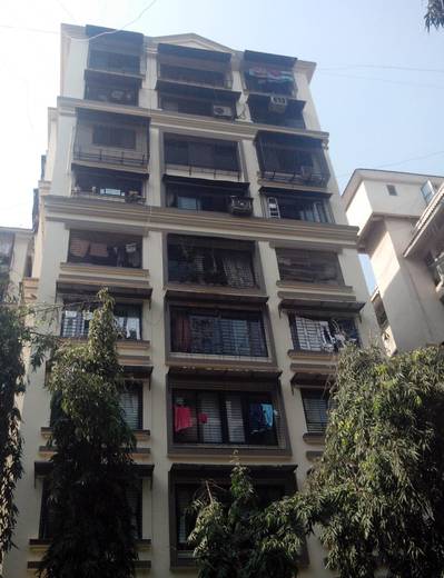 2 BHK Fully Furnished in Mahaveer Apartment, Santacruz West