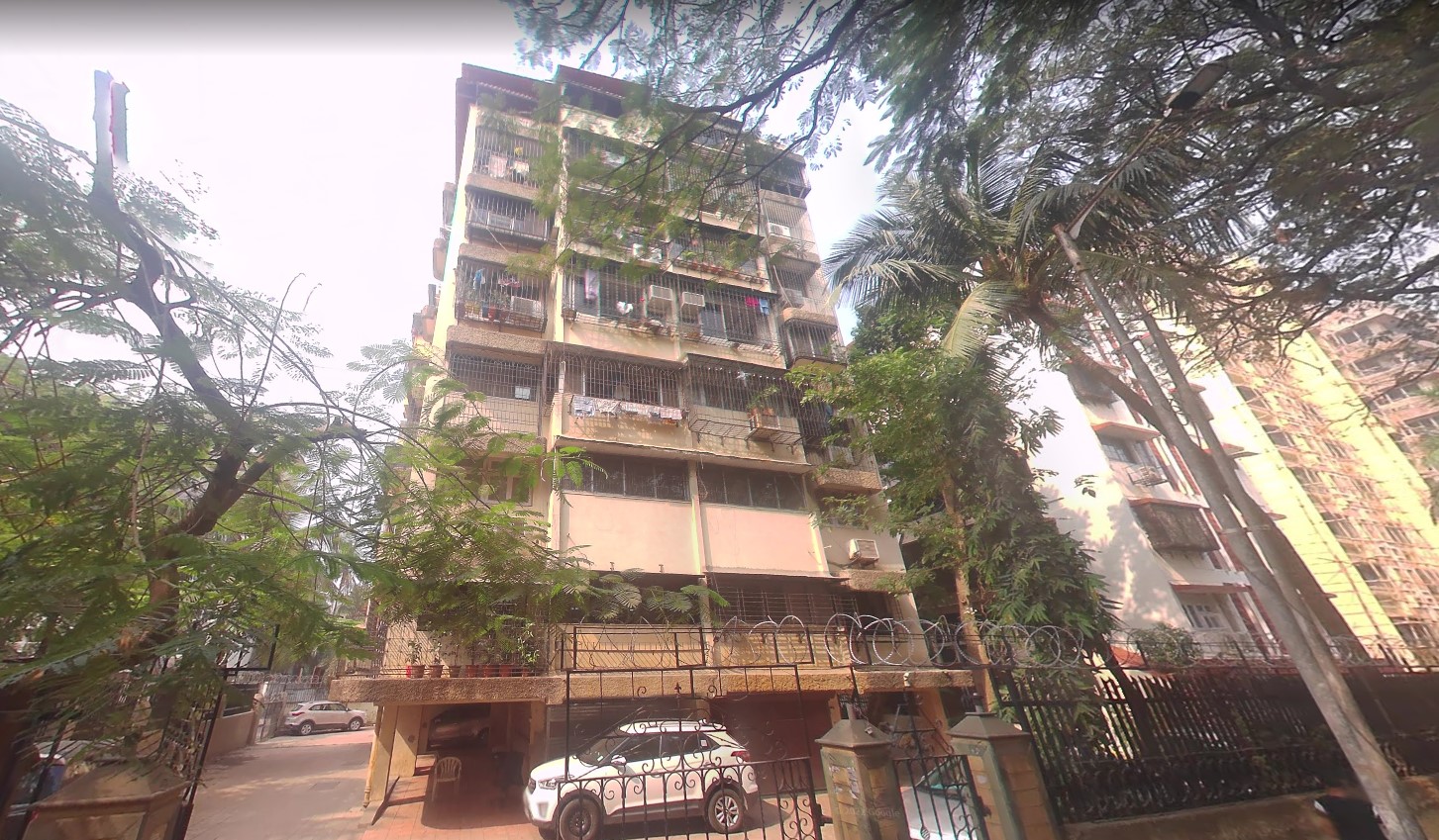 4 BHK in Kalpana, Santacruz West