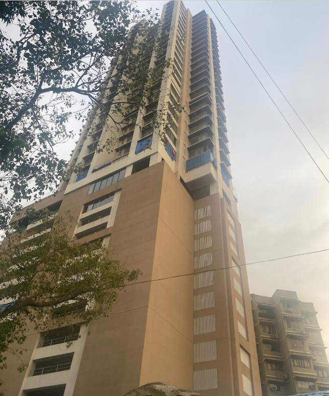 4 BHK Semi Furnished in Waterfront Tower, Colaba - Photo 2