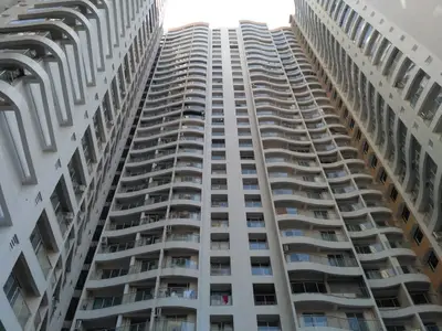 HDIL Metropolis