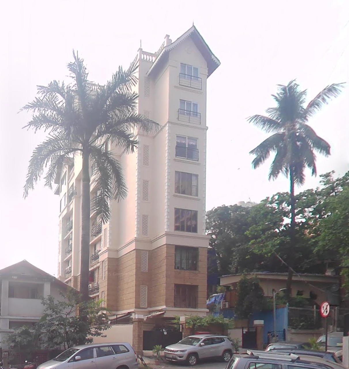 2 BHK Fully Furnished in Heritage, Bandra West - Photo 2